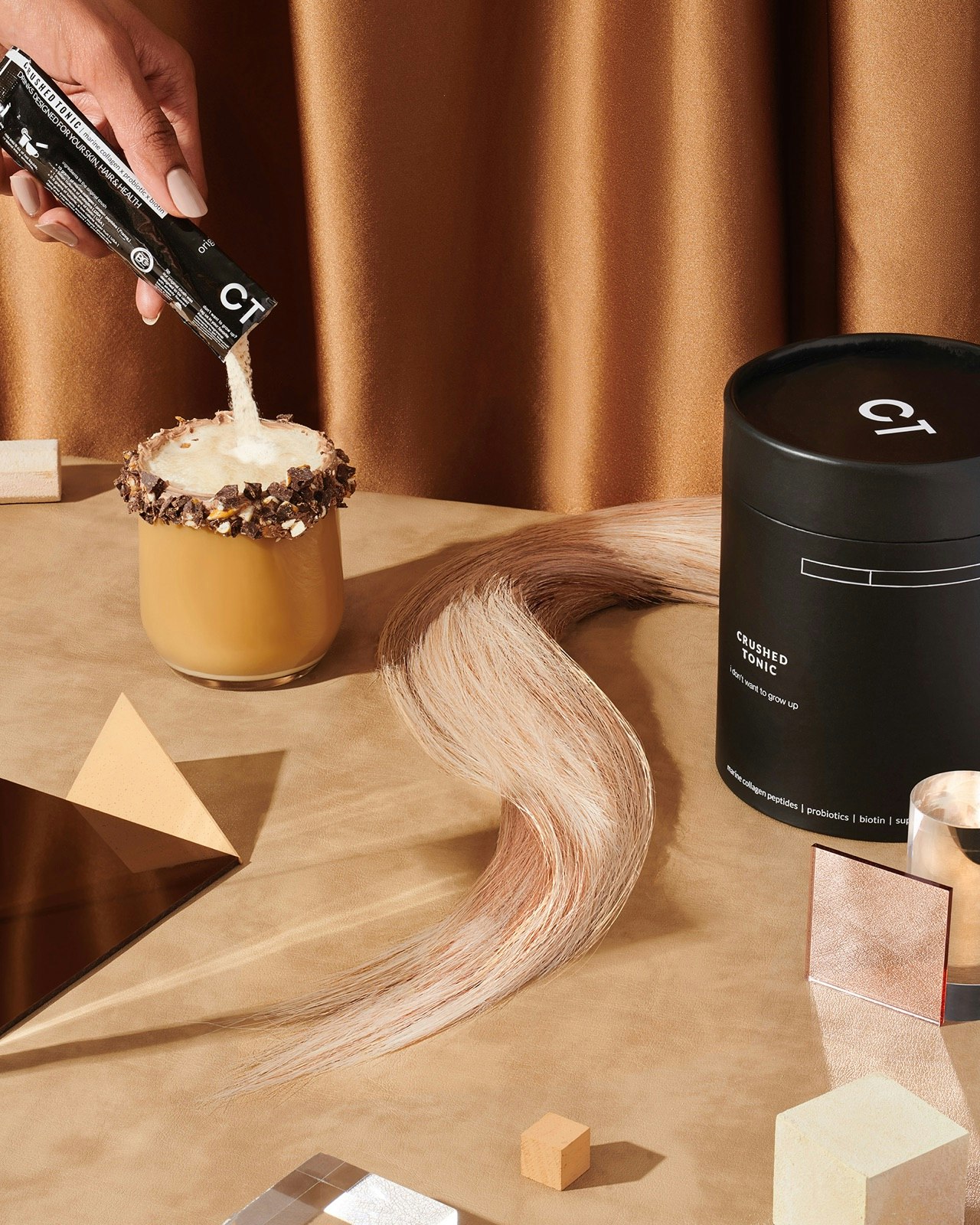 CRUSHED TONIC - COLLAGEN BASED ANTI-AGING DRINK MIXES gallery image