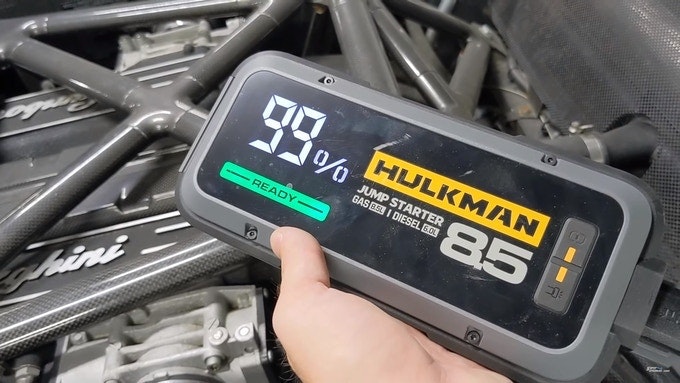 The World’s #1 Smart Jump Starter gallery image