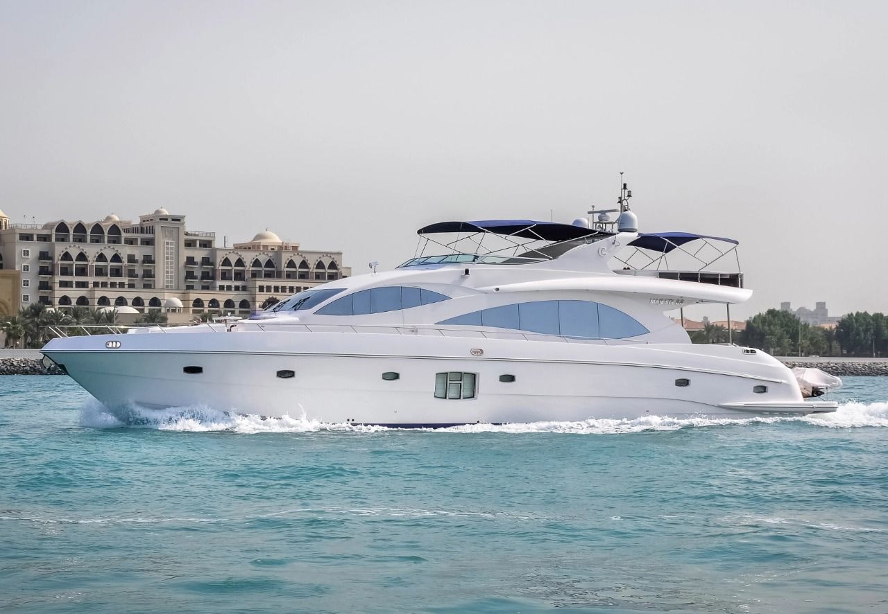 Mi Yachts media 4