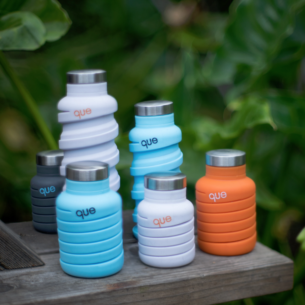 que Bottle gallery image