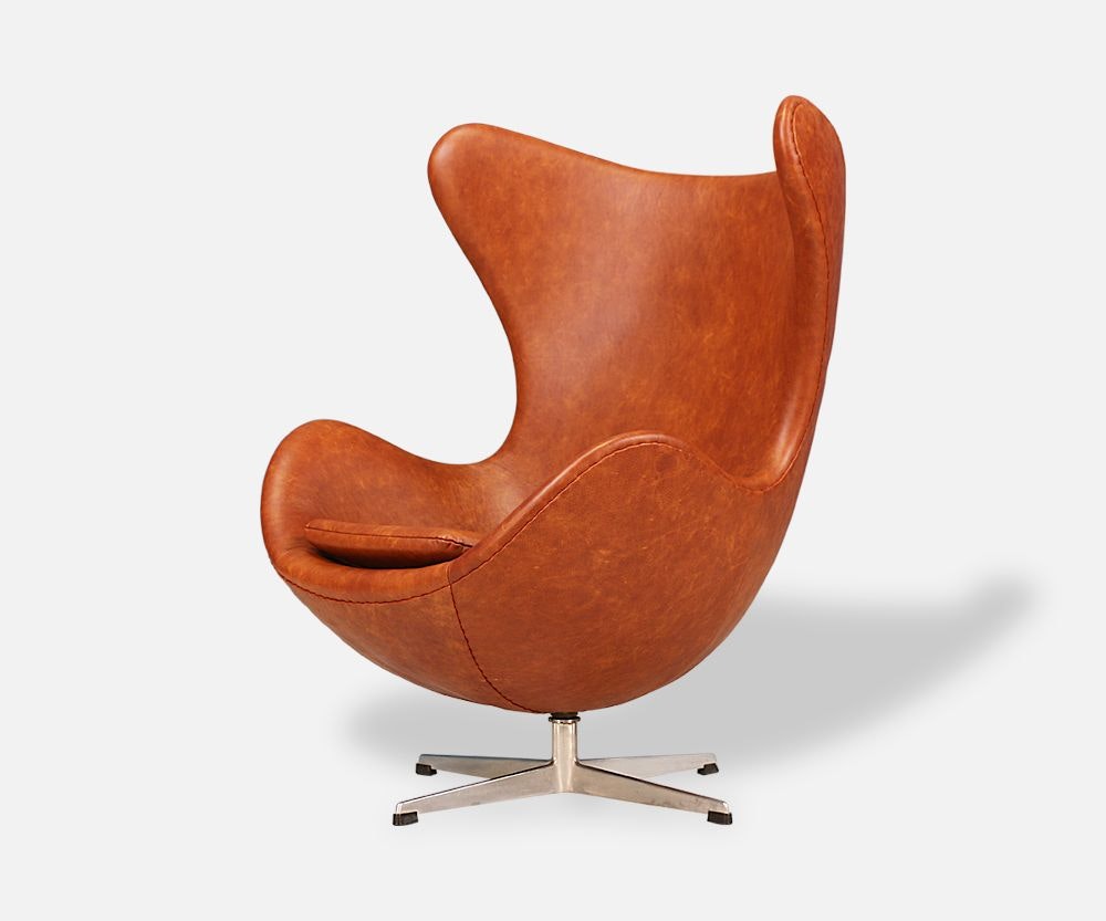 Arne Jacobsen Leather "Egg" Chair for Fritz Hansen