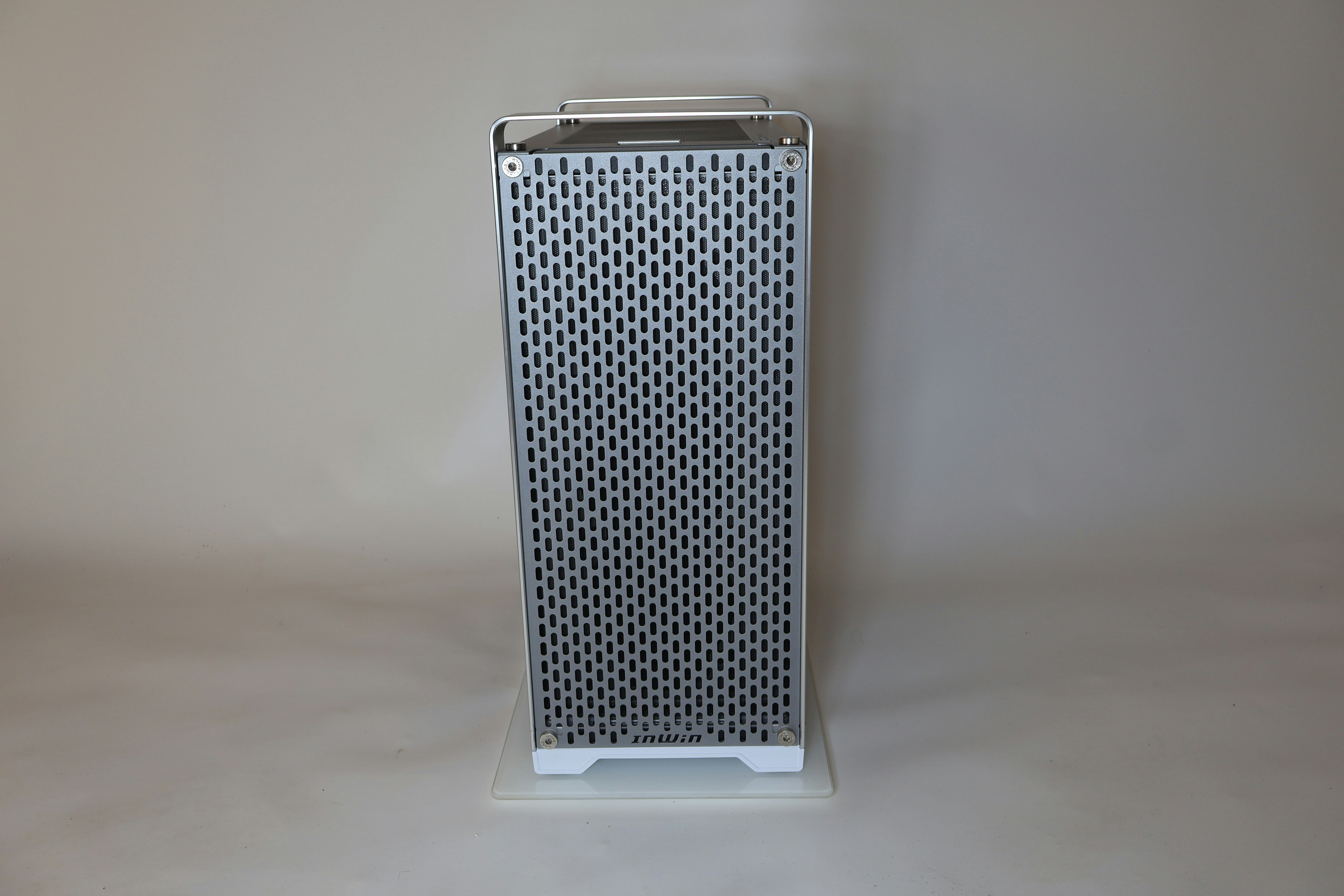 High-end desktop supercomputers for AI gallery image