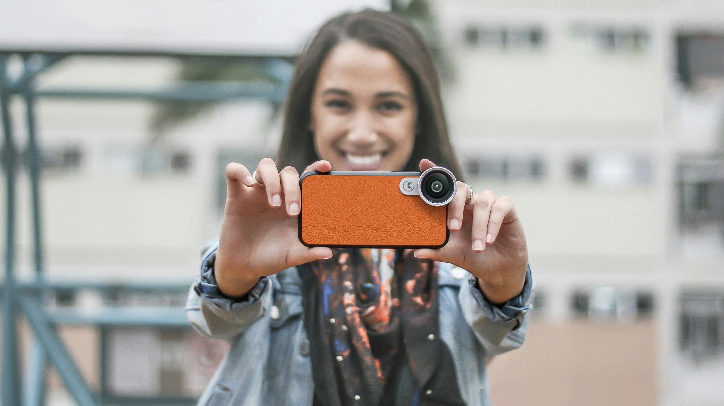 LEMURO - Transform Your Smartphone Into A Powerful Camera gallery image