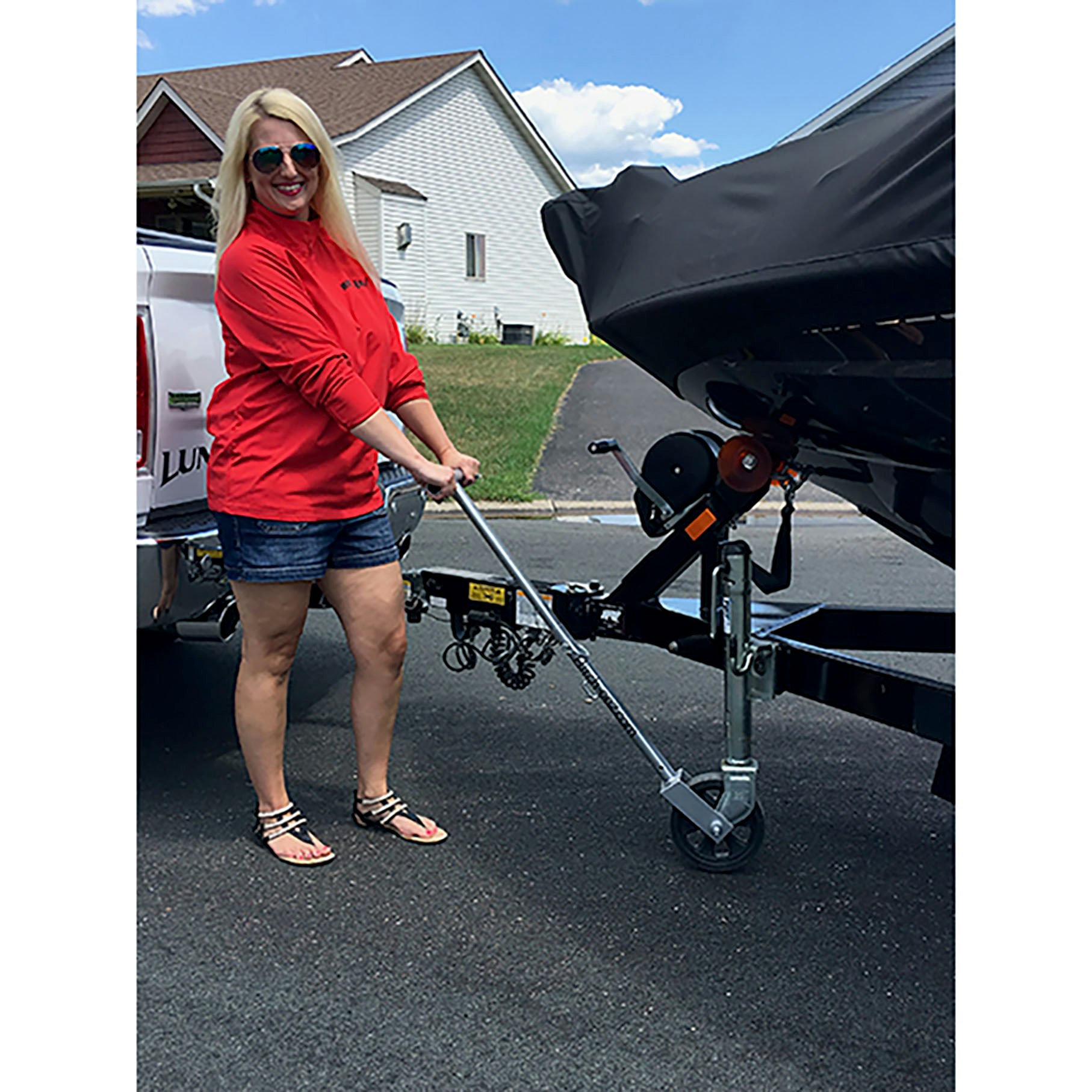 Hitch-Eez - Cuz Who Needs Another Man Bag?!