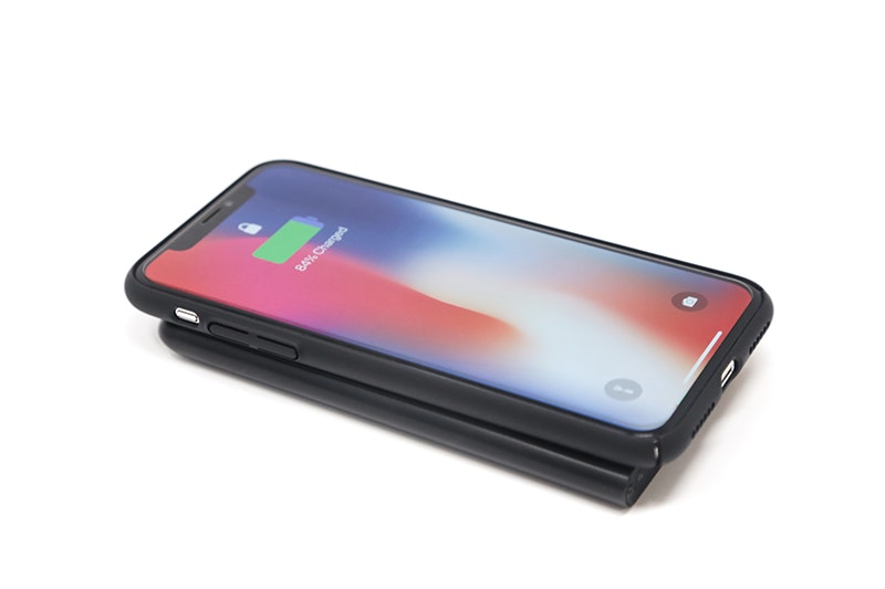 3-in-1 magnetic wireless power bank and car charger kit I Live on Indiegogo gallery image