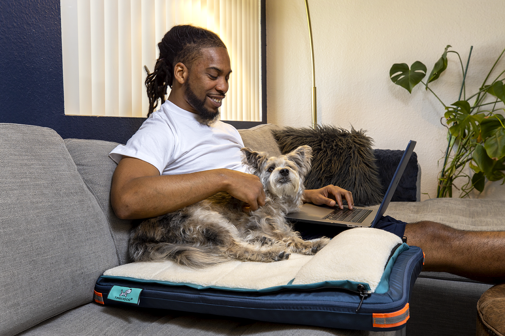 Ruffrest® Ultimate Dog Yatak - James Bond ve Müfettiş Gadget bir köpek yatağı yapsaydı medya 13