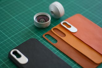 LEMURO - Transform Your Smartphone Into A Powerful Camera gallery image