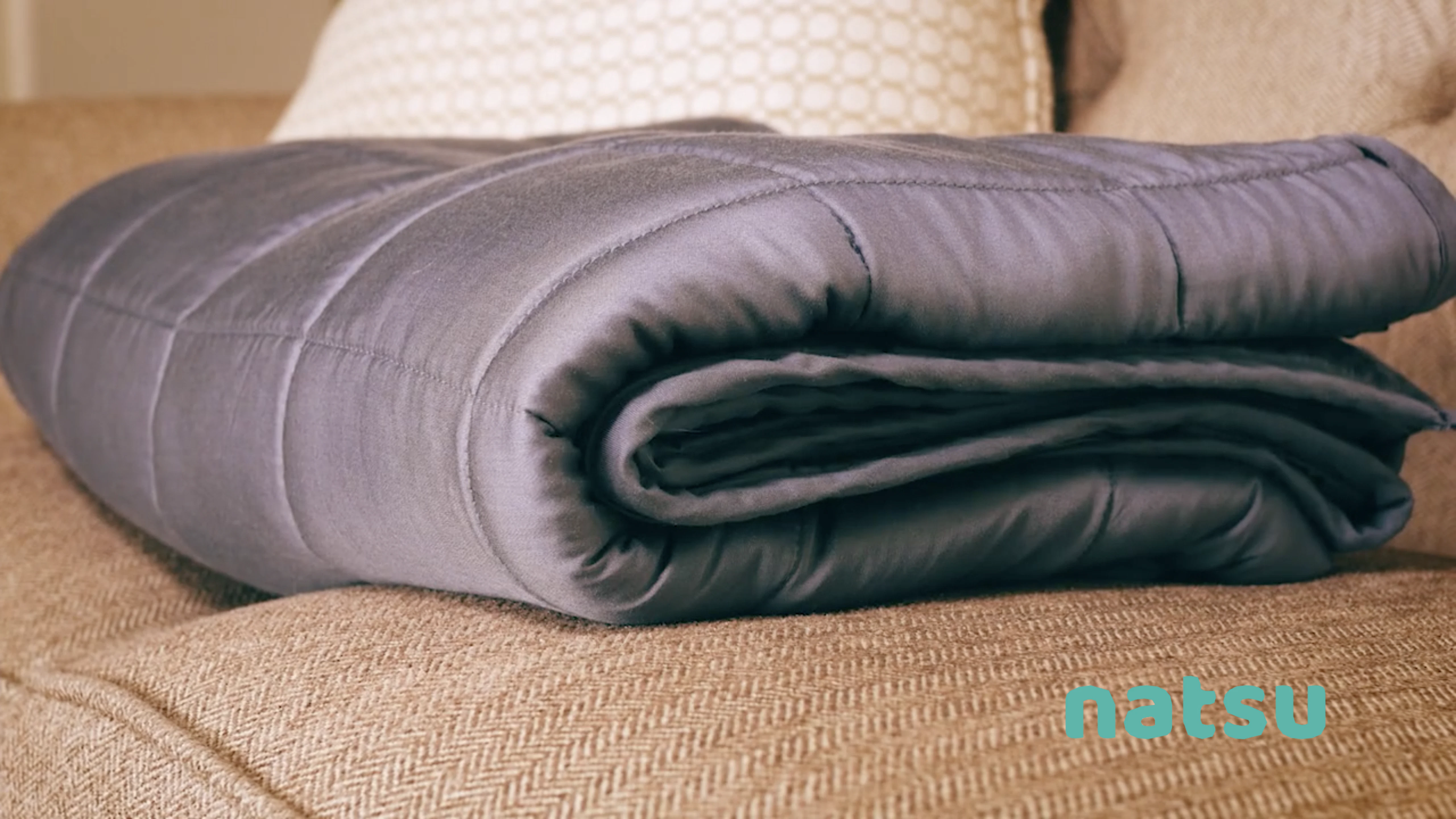 Natsu: A weighted bamboo blanket for Summer