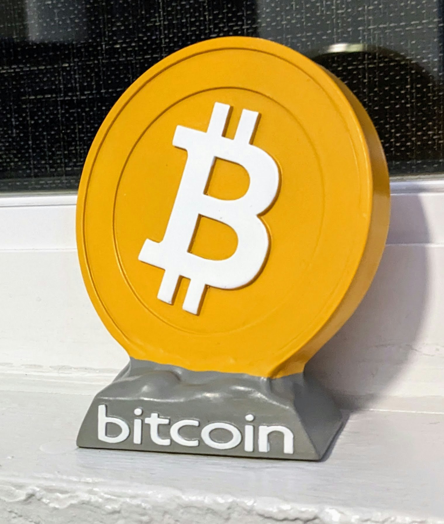 크립토 킨스 비트 코인 동상