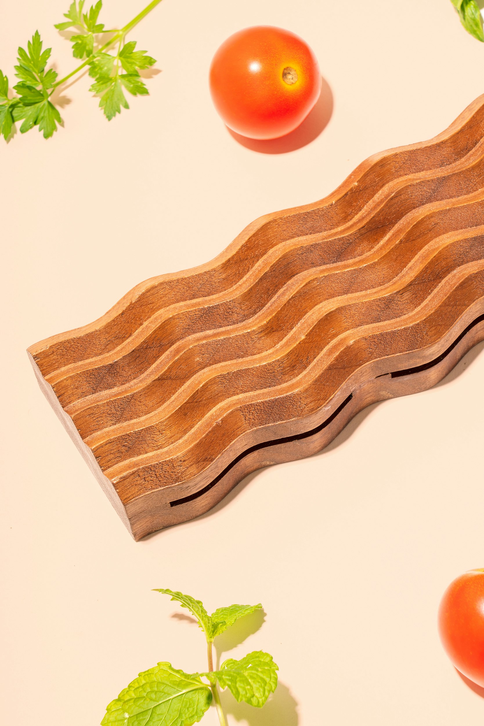 The Wavy Knife Rack gallery image