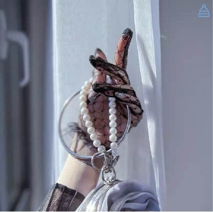 萝莉薄蕾丝手套媒体5