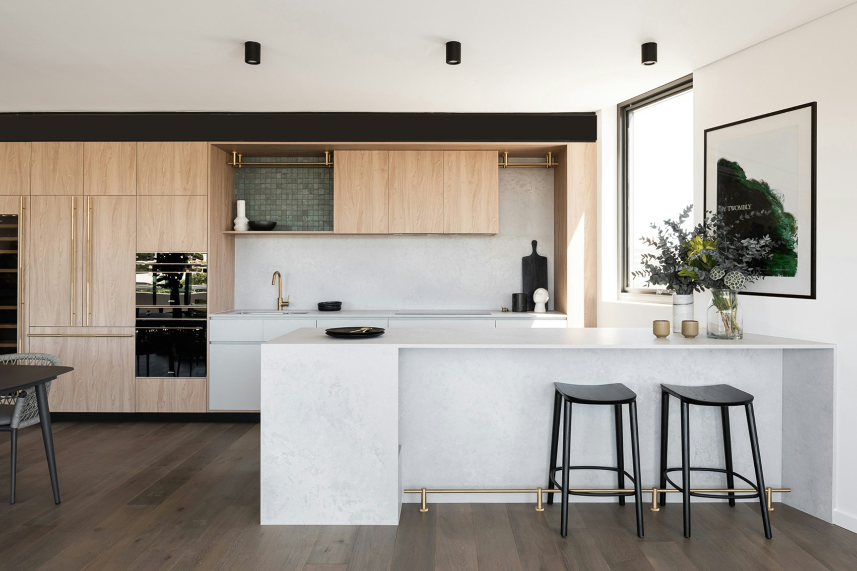 Maddox Hanging Rail 100mm Projection - Screenshot 2 showing product features and functionality