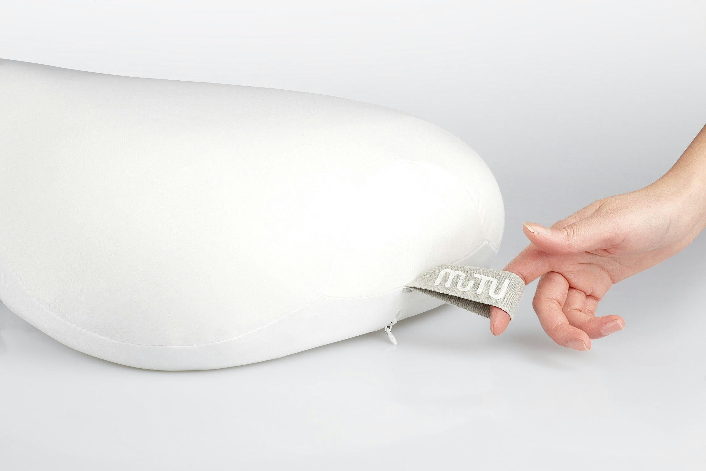 The MUTU Pillow by Somnium Labs gallery image