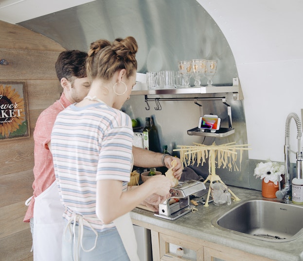 Qi Wireless Charging Pad for everyone gallery image