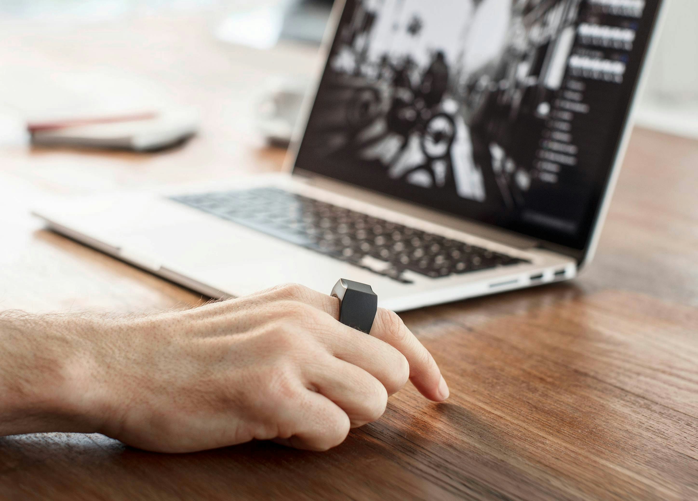 Padrone Ring gallery image