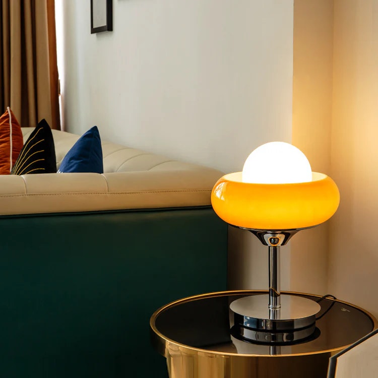 Modern egg tart table lamp gallery image