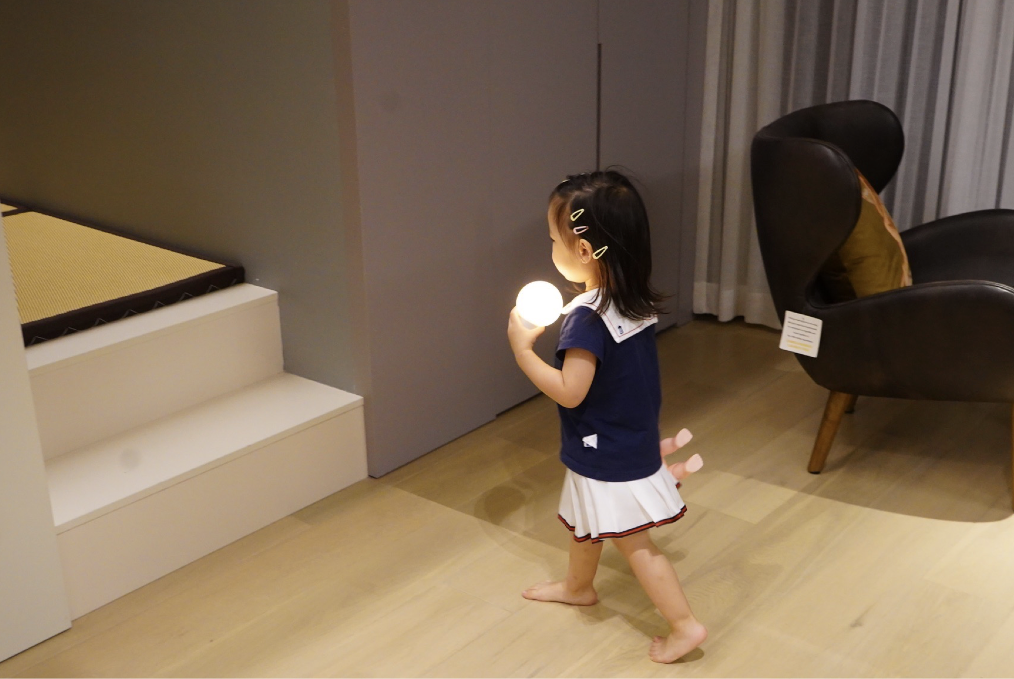 Little Bulb Wireless Portable Lamp gallery image