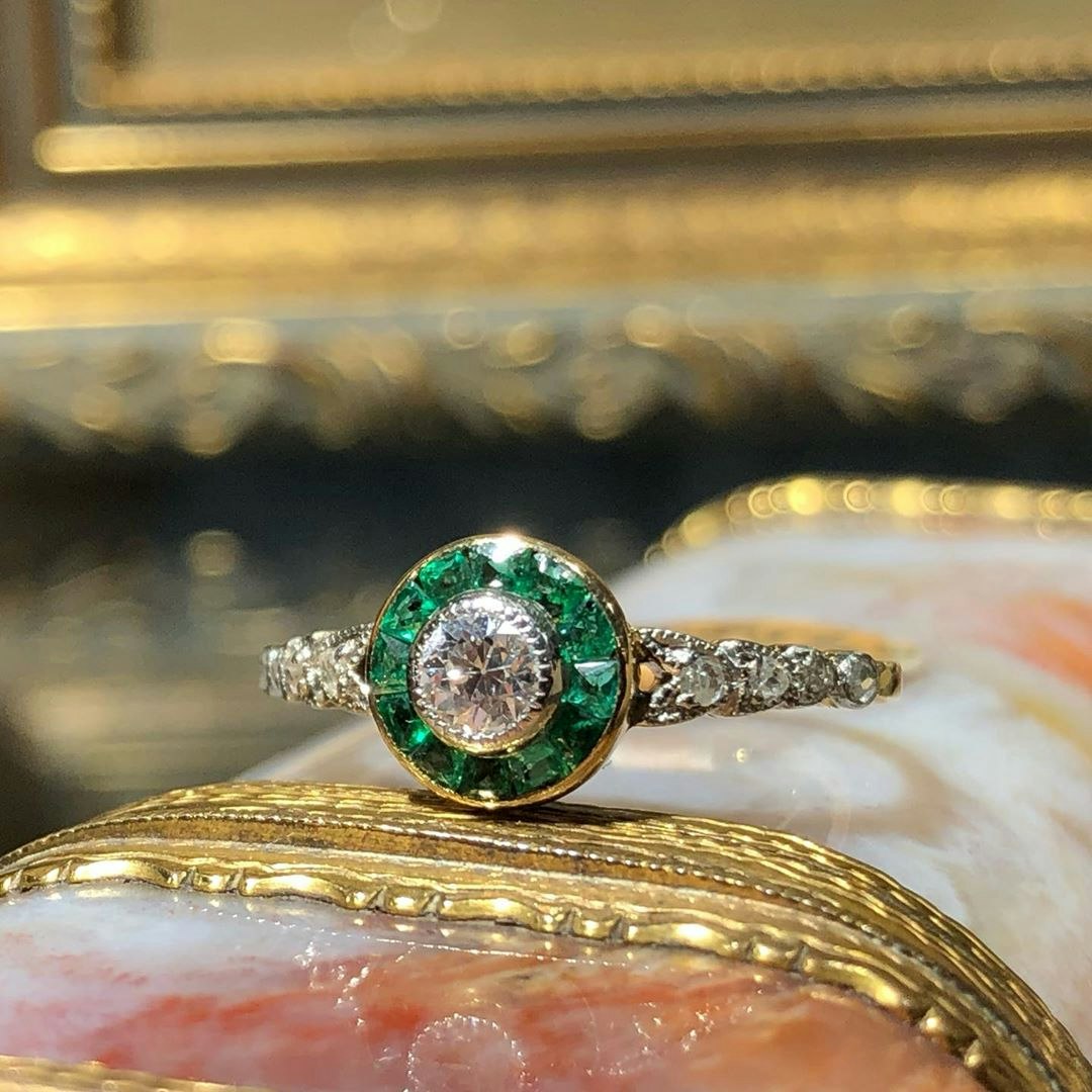 Antique Engagement Rings gallery image