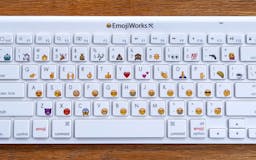 EmojiWorks Keyboard media 2