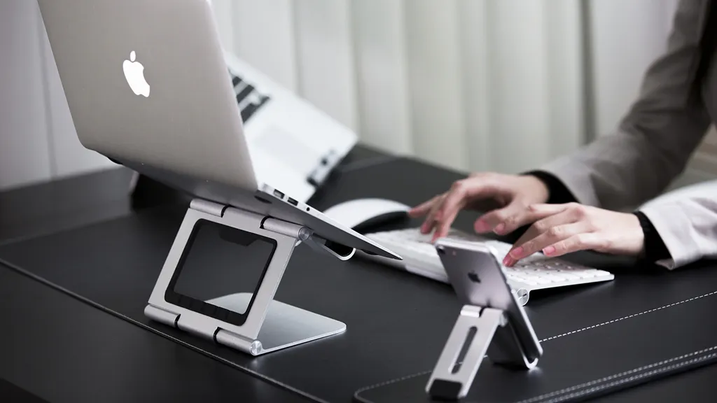 The Ridge Stand Plus laptop stand