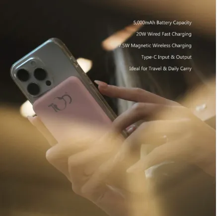 Ultra Slim Magnetic Wireless Power Bank gallery image