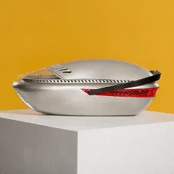 THE WORLD'S 1ST ERGONOMIC PET CARRIER