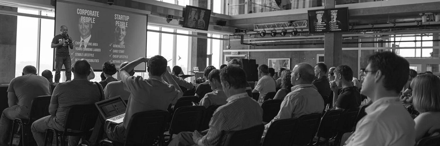 Vitaly M. Golomb ✈️ cover