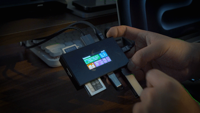 Mídia 5 de DockCase Studio: Smart USB-C Hub 8-em-1