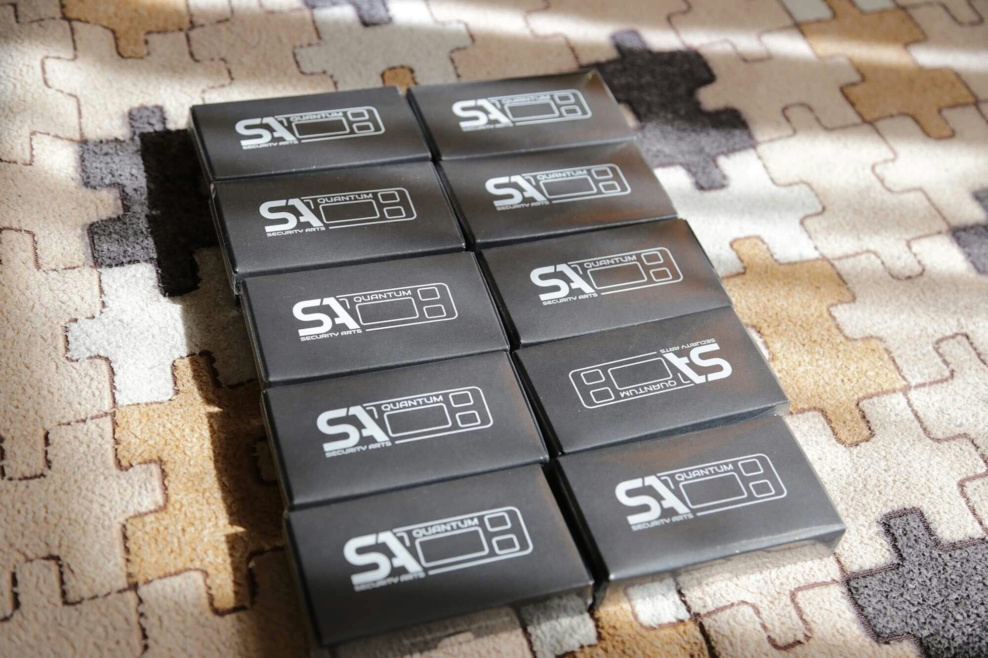 QUANTUM Crypto hardware wallet gallery image