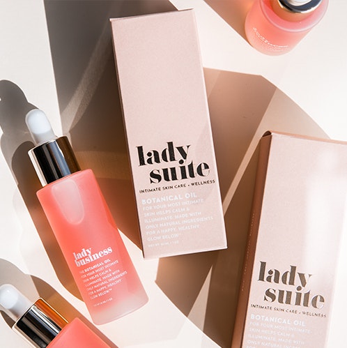 Rejuvenating Botanical Oil for Intimate Skin