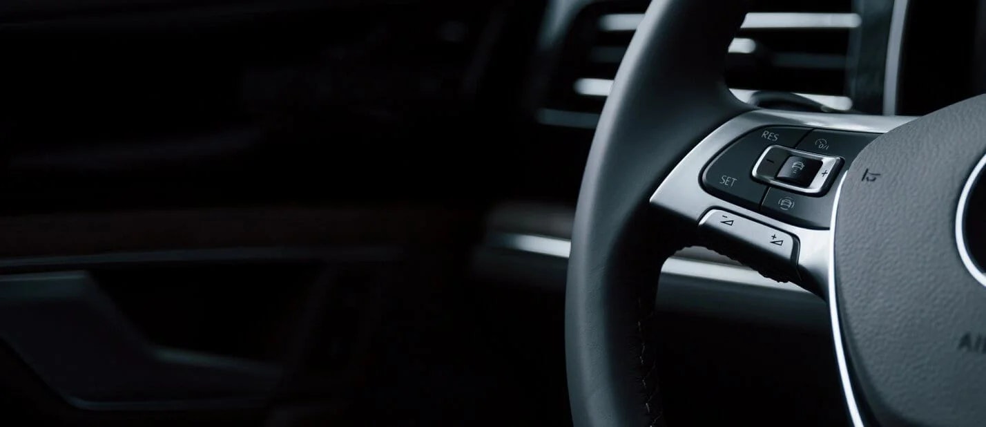 Sell ​​your car with certainty in Dubai - Main screenshot showing features and interface