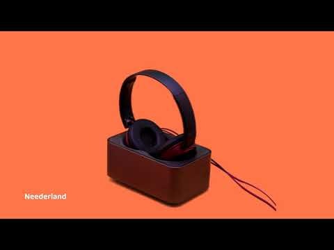 Headphone stand - carbon and aluminium gallery image