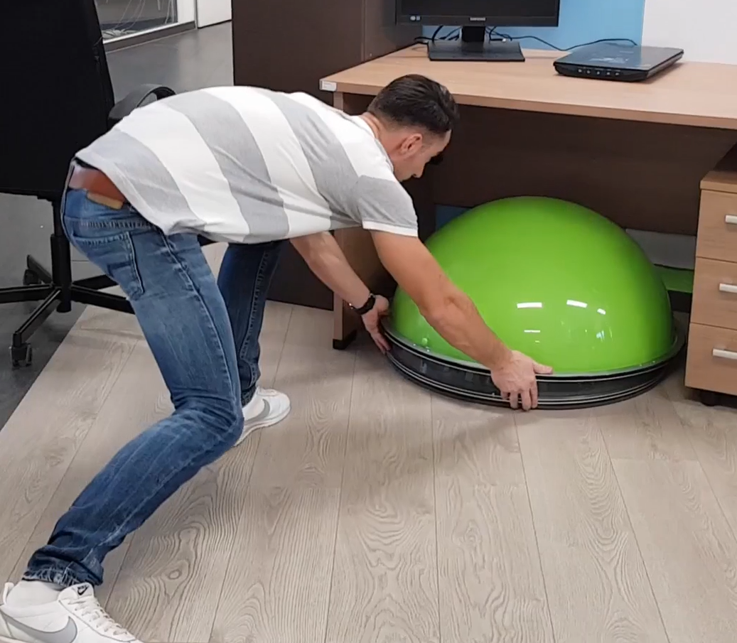 Yaw VR Motion Simulator gallery image