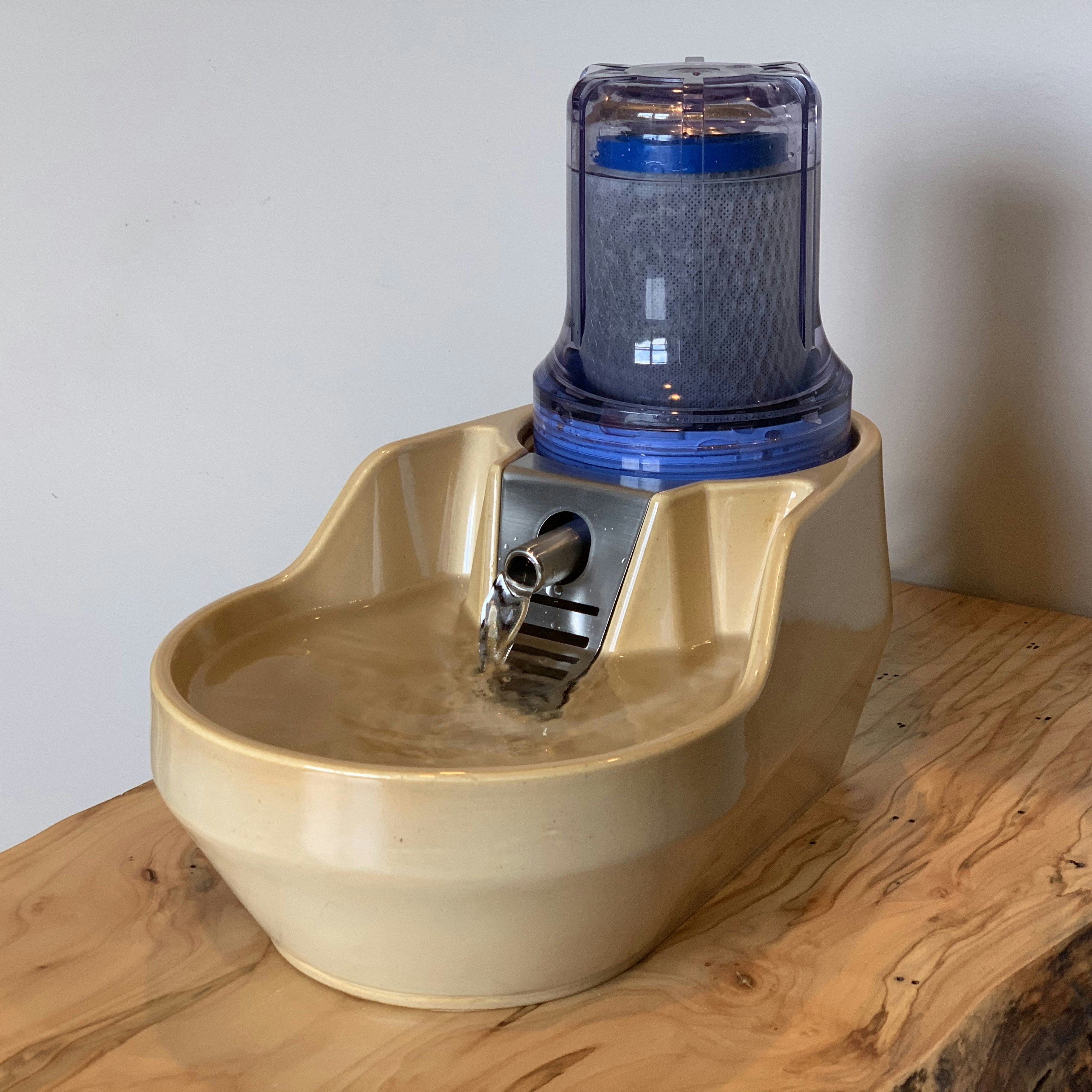 LaikaBowls - Cat and Dog Fountains gallery image