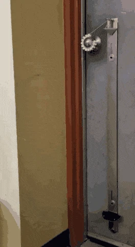 SafeZone: Hands FREE door opener