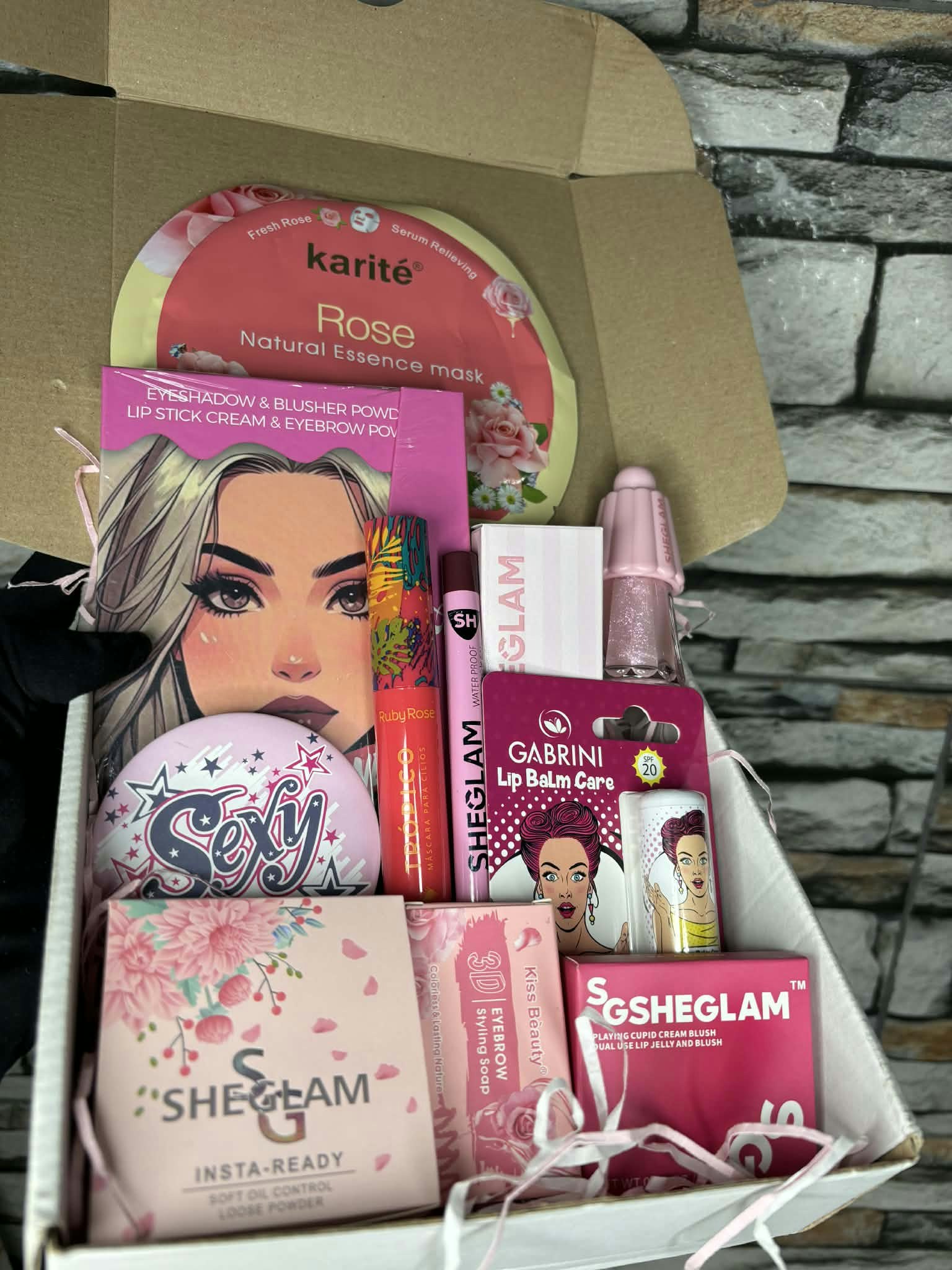 Glame Chic gallery image