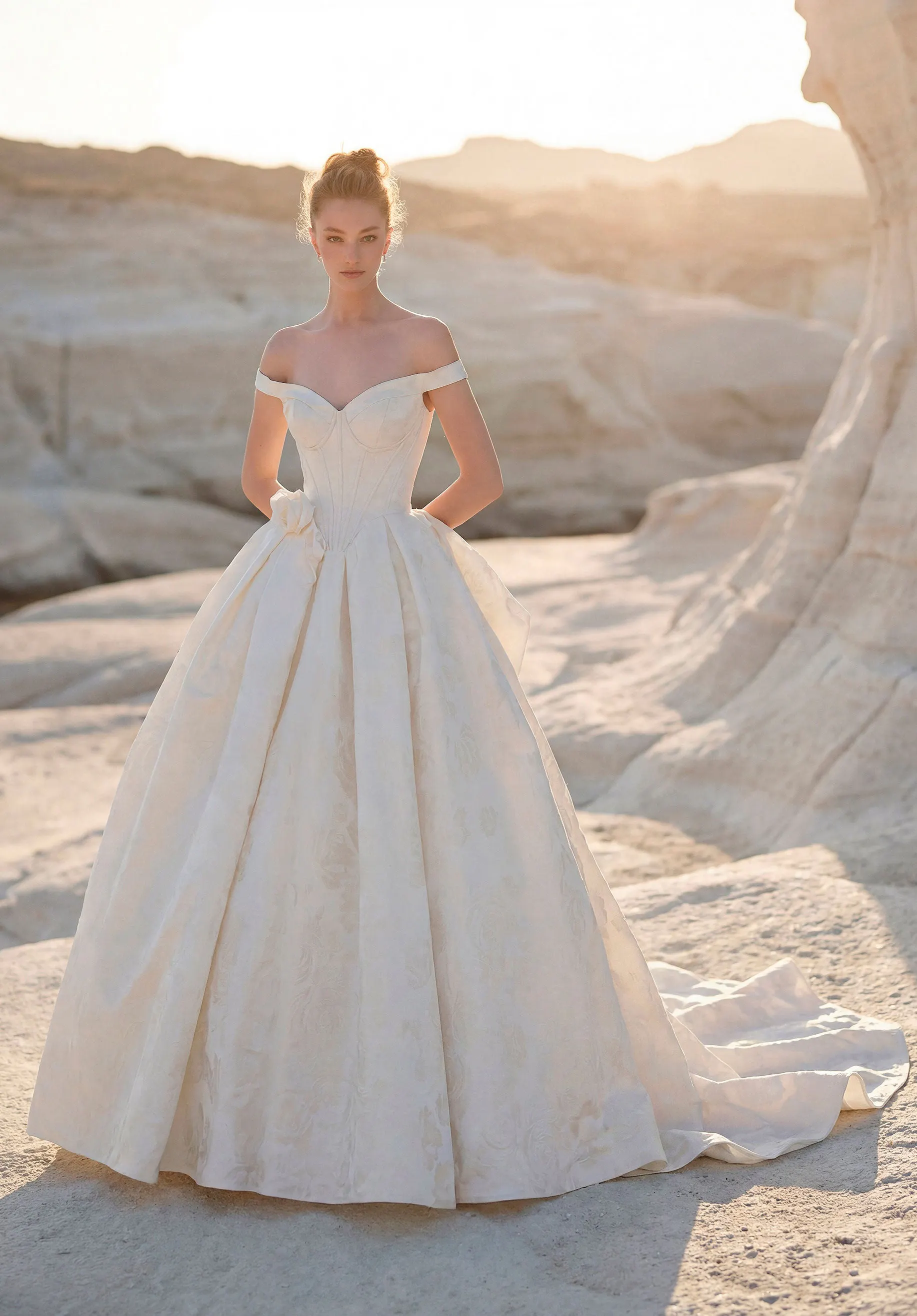 Thyla Wedding Dress gallery image