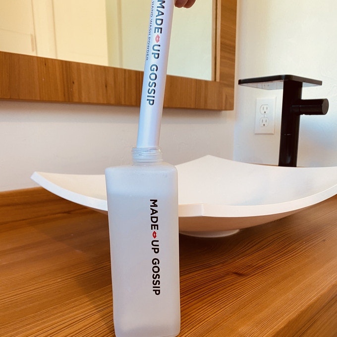 MADE-UP GOSSIP gallery image