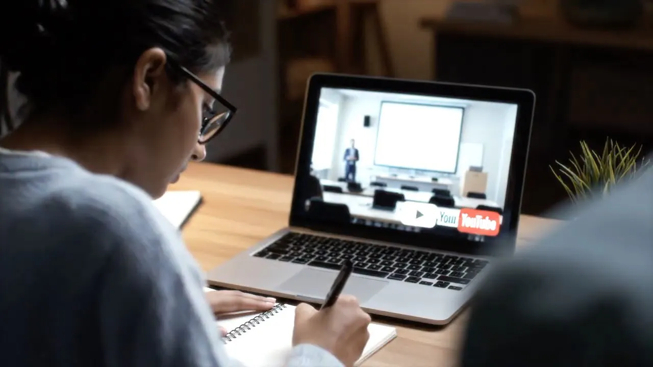 TubeNotes - YouTube note taking gallery image