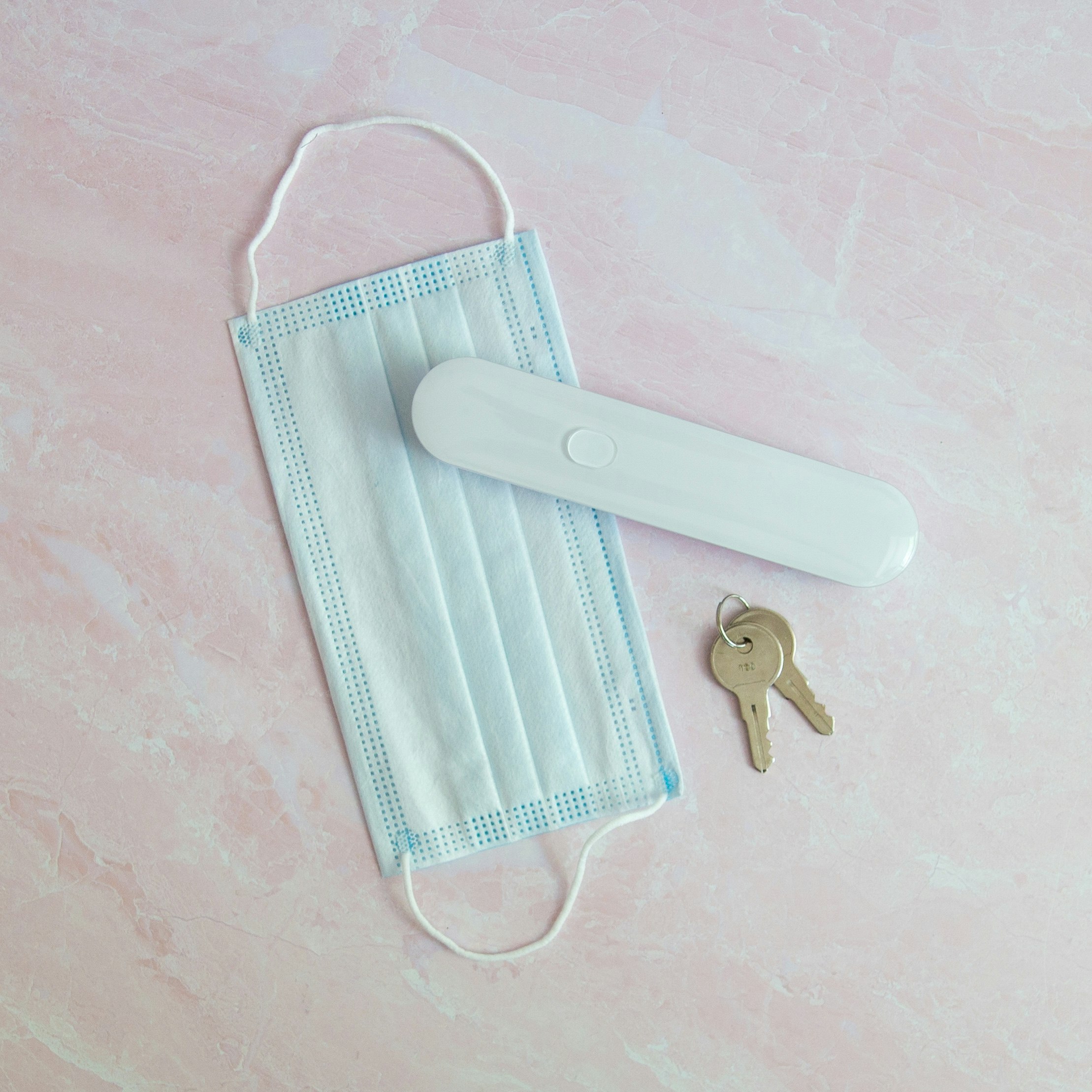 OoVee UV-C Sterilization Wand gallery image