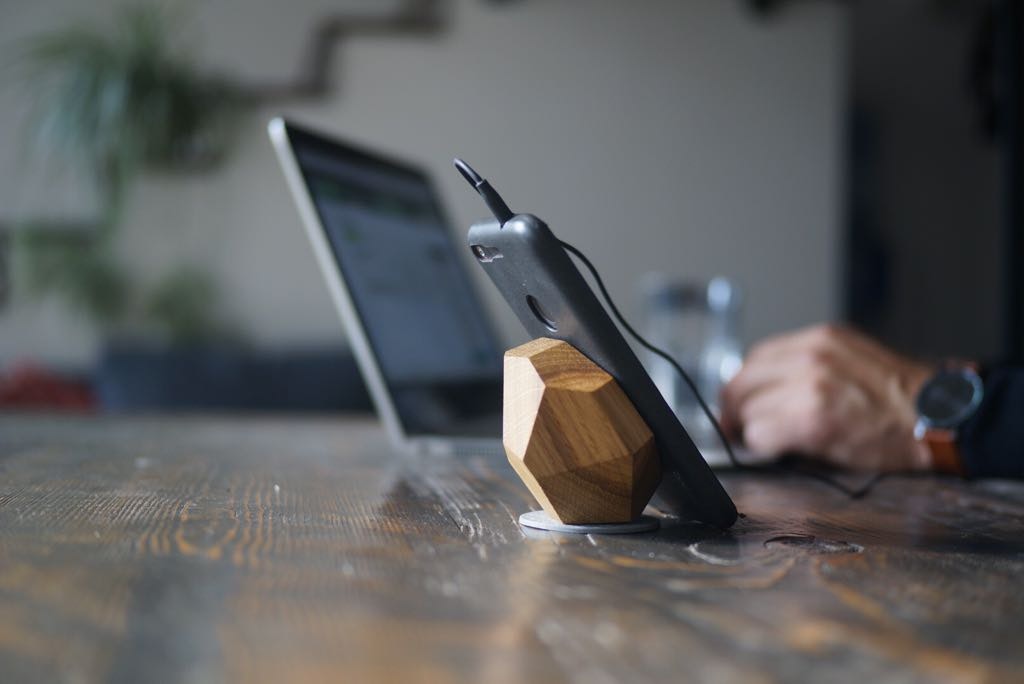 Halo Wireless Phone Charging Stand gallery image