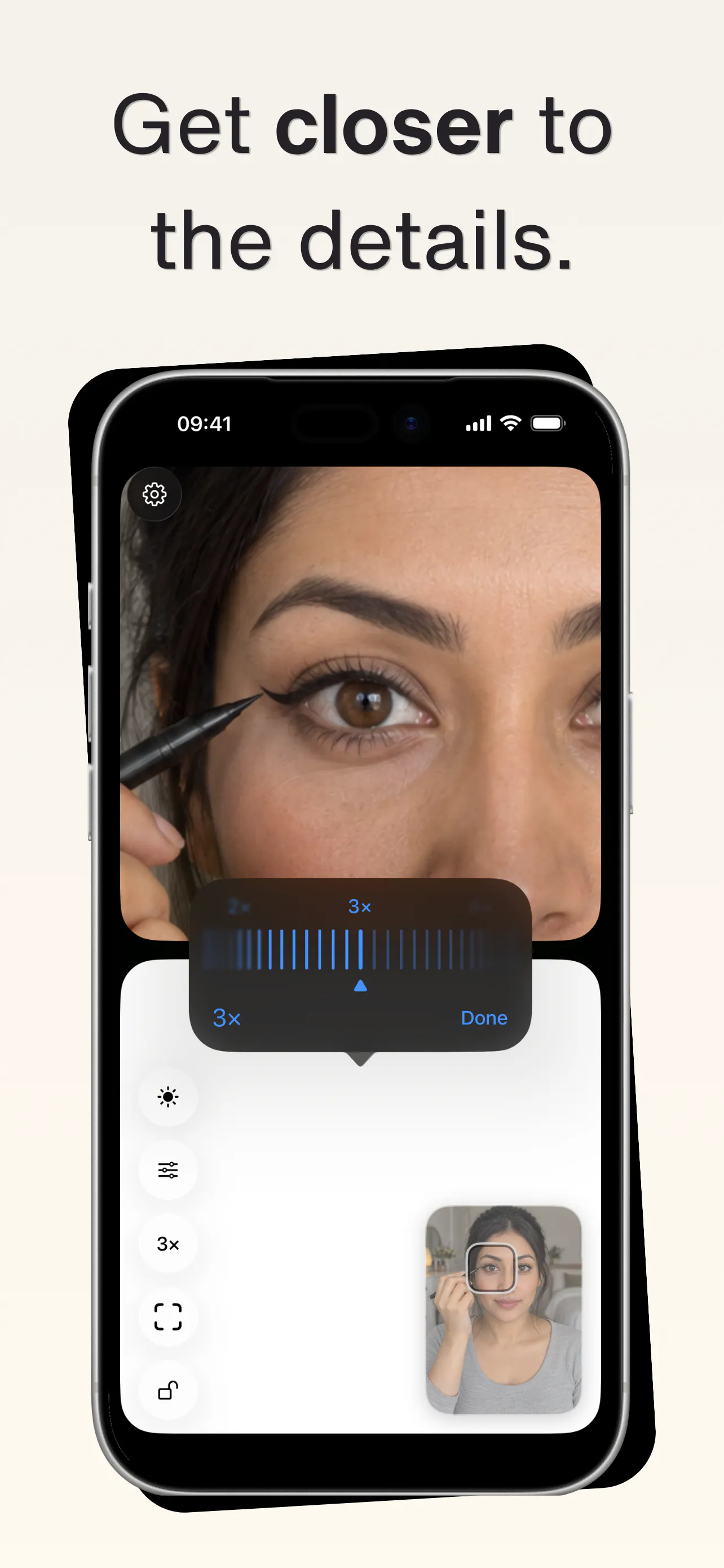 Makeup Mirror & Light: Compact gallery image