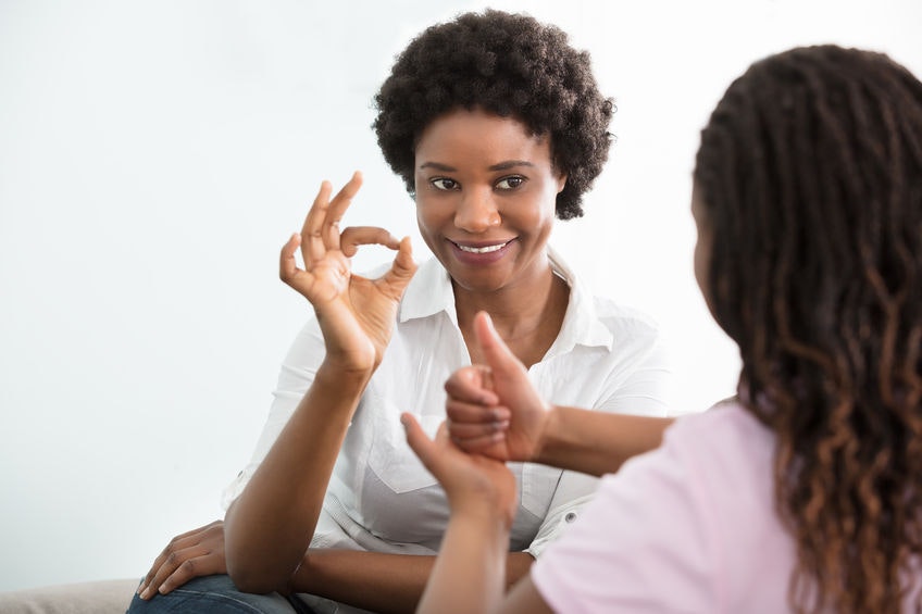 وسائط مترجم لغة الإشارة - تحويل اللغة الإنجليزية إلى ASL 2