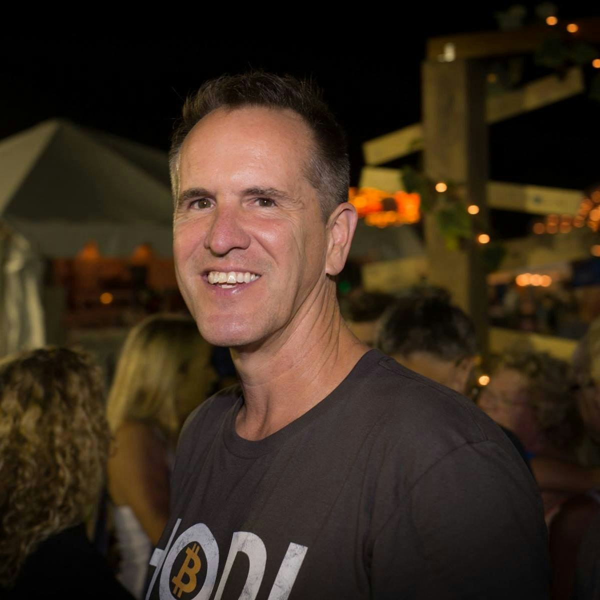 ICO Tank gallery image