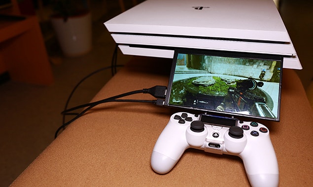 TOPO Monitor: Gamepad Mountable Monitor  gallery image