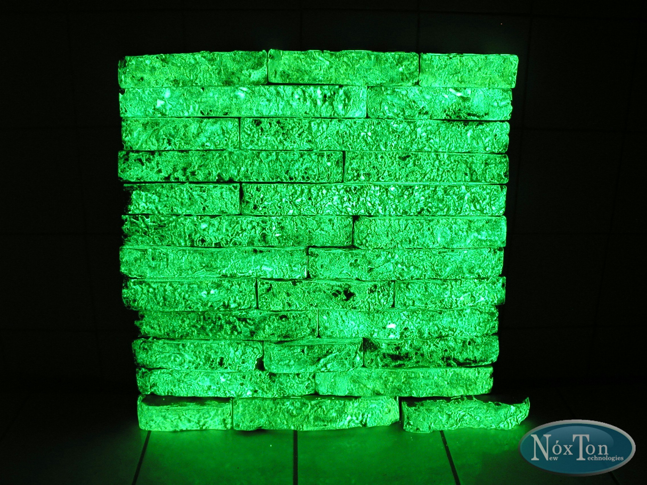 Glow in the dark powder TAT 33 gallery image