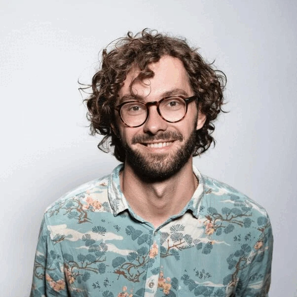 VanceAI Passport Photo Maker