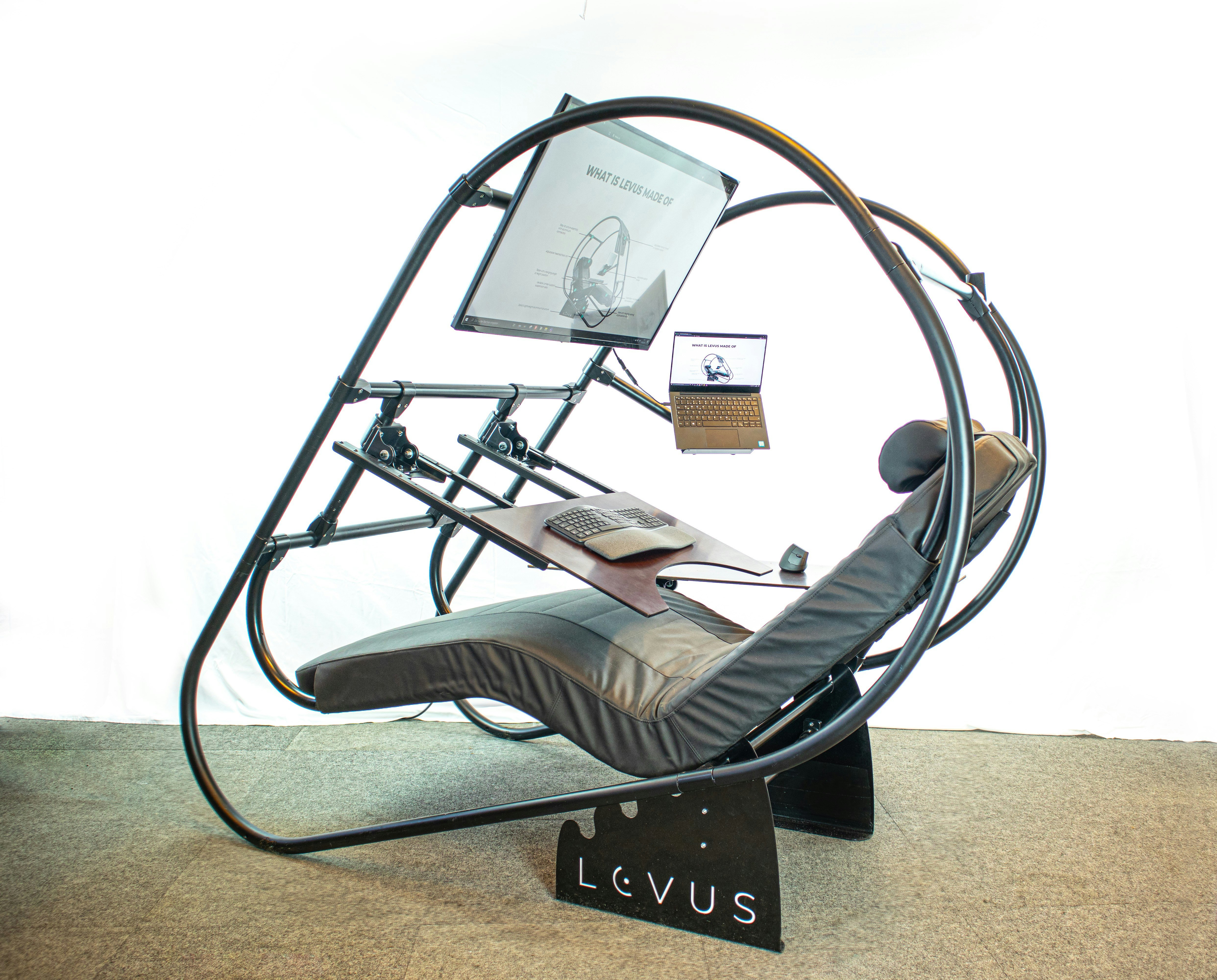 Media Levus - Trạm làm việc không trọng lực 1