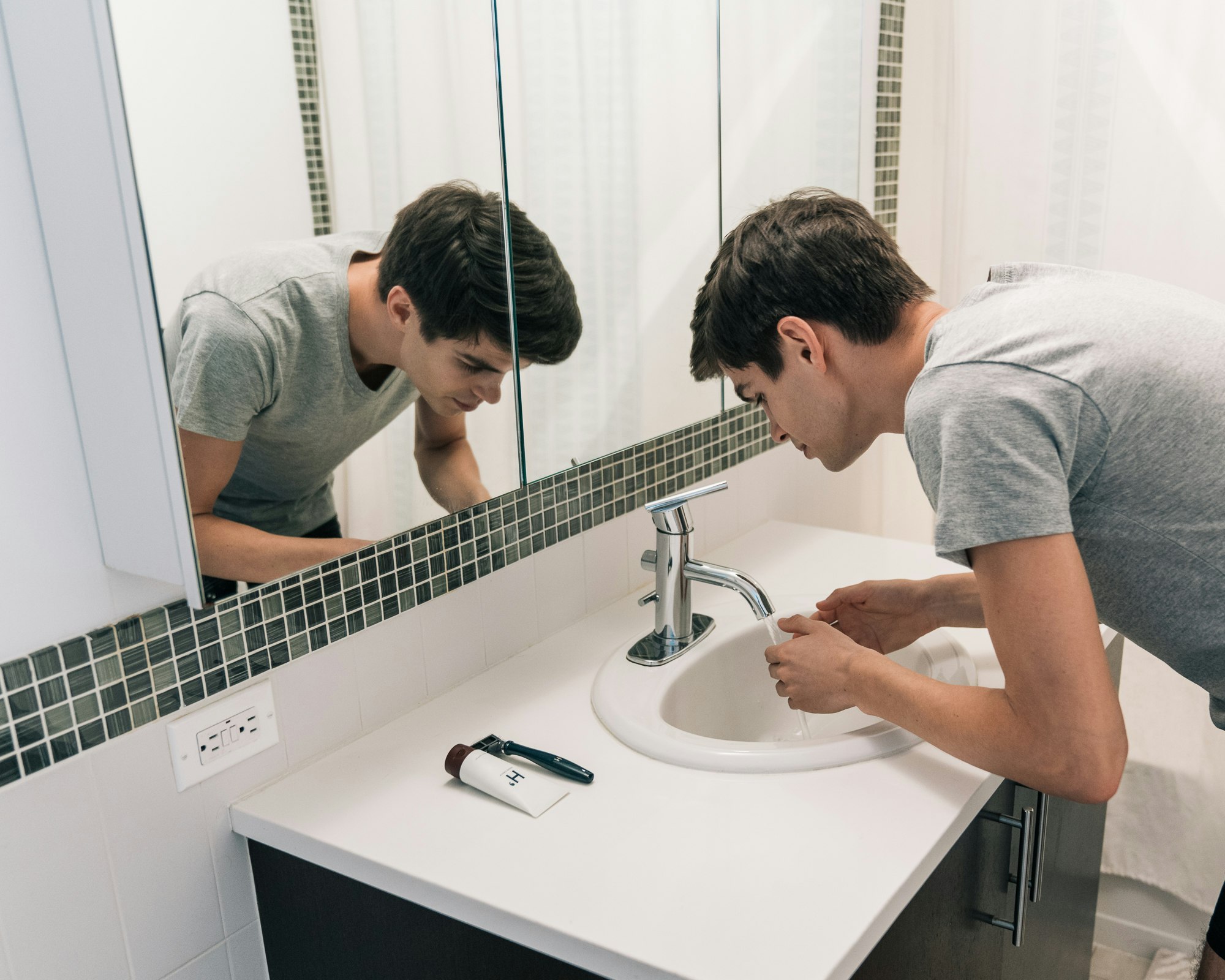 Stork Launches Black gallery image