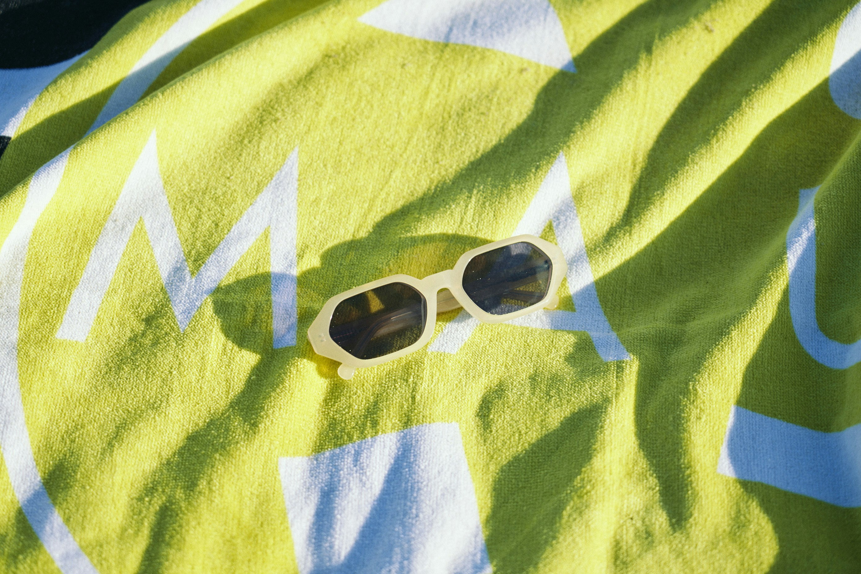 The Worlds’ First Self-Repairing Lenses  gallery image